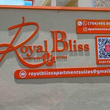 Royal Bliss Apartment Suites Кингстаун Экстерьер фото